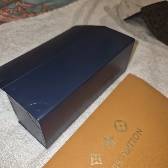 Louis Vuitton Eyewear Box and Packaging - Navy & Orange - Picture 5 of 8